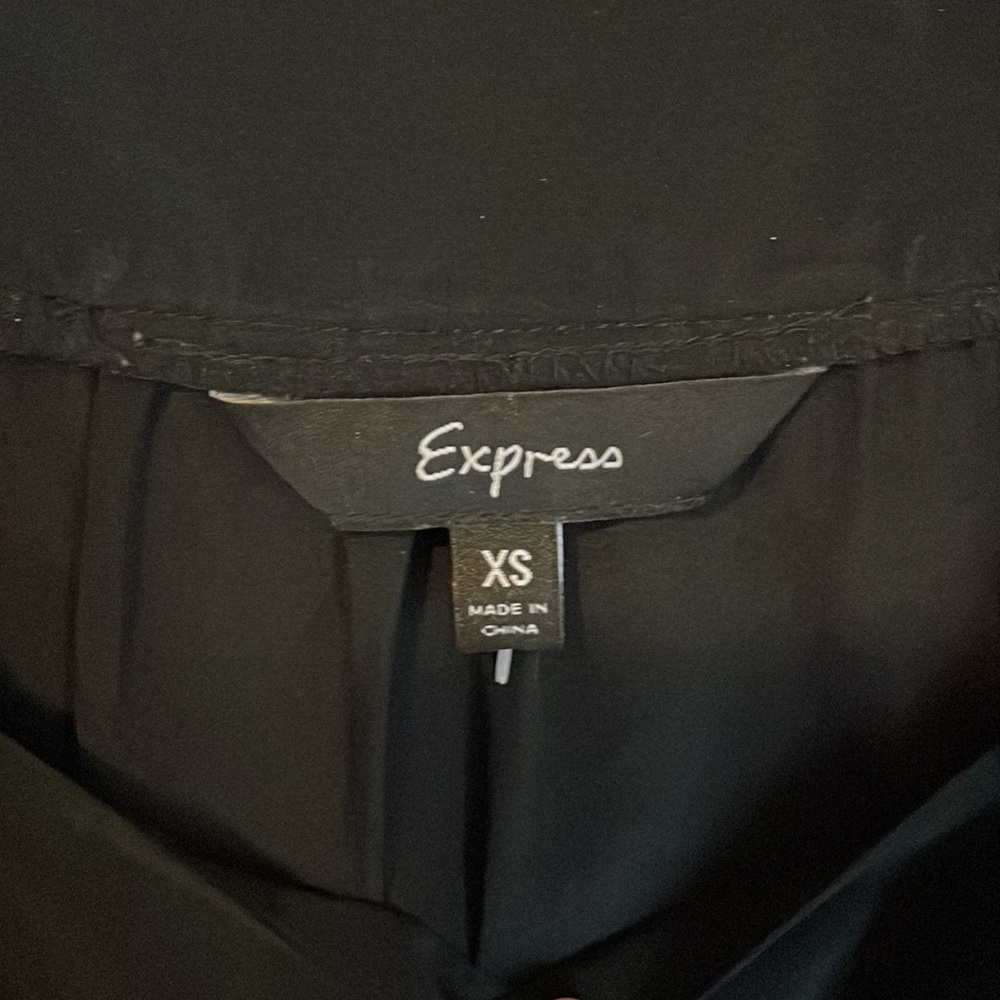 Express dress - Picture 2 of 3